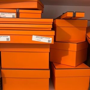 Hermes orange box